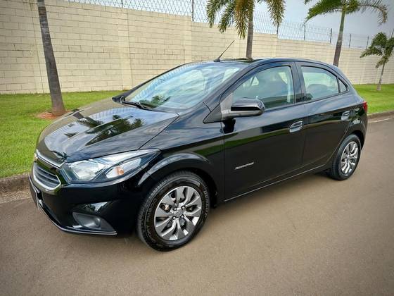 CHEVROLET ONIX 1.4 MPFI ADVANTAGE 8V FLEX 4P AUTOMÁTICO